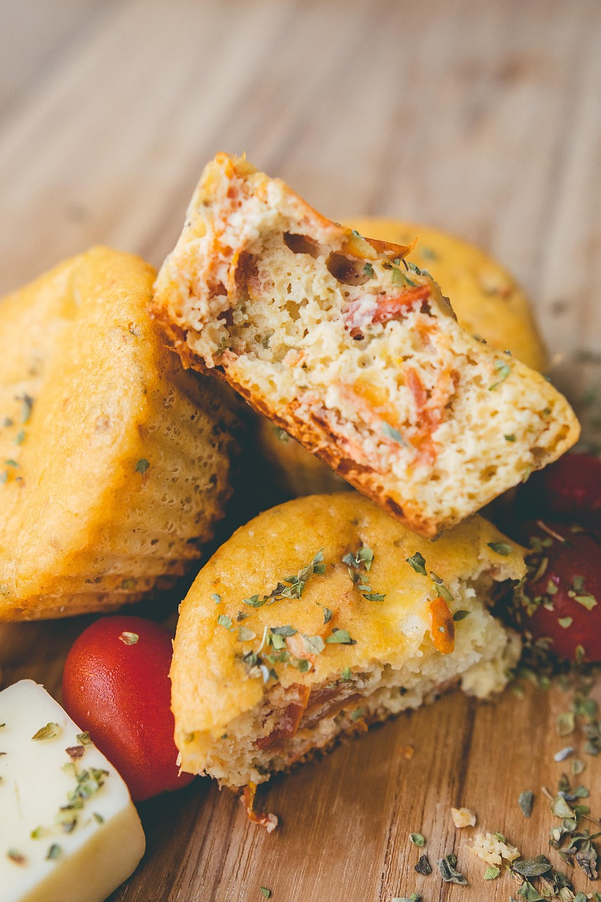 muffin, desert, baked, salty muffin, tomatoes, cheese, nibs, appetisers, nature, food, snack, sweets